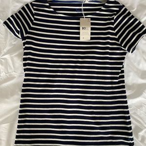 Navy blue and white striped Boden t-shirt